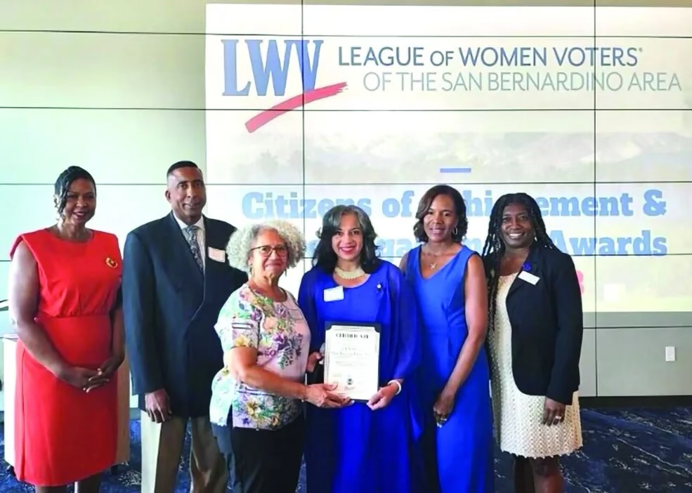 San Bernardino Council members Kimberly Calvin, and Damon Alexander, present a certificate of achievement to League Members Kathy Ervin, and Twila Carthen, also present San Bernardino City School Board Member Felicia Alexander and County School Board Member Dr. Gwendolyn Dowdy-Rodgers